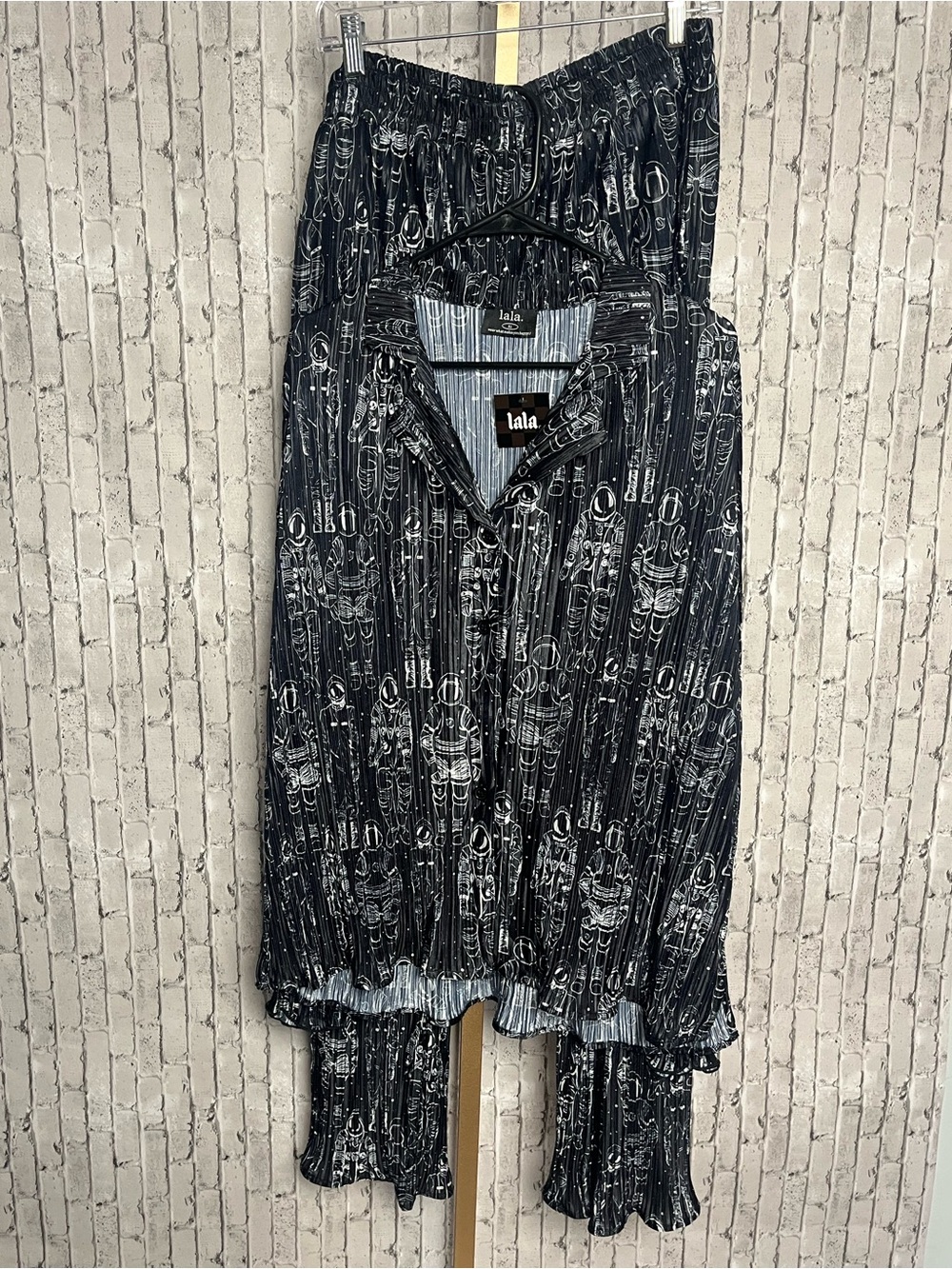 NWT Dressed in LALA Astronaut Plisse 2pc Set XL
